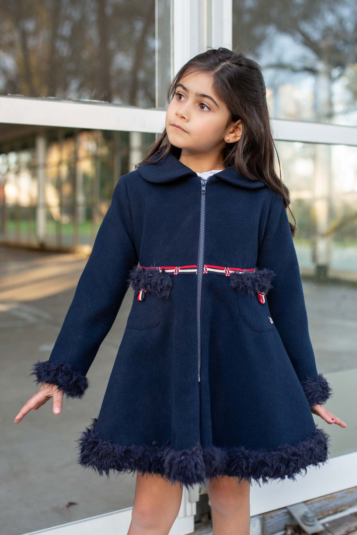 puño unir Afirmar A Abrigo muflón niña azul marino R460050 - Tienda moda infantil online |  María Corrales