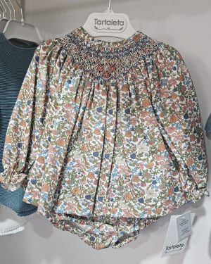 Jesusito para niña bebé punto smock Tartaleta