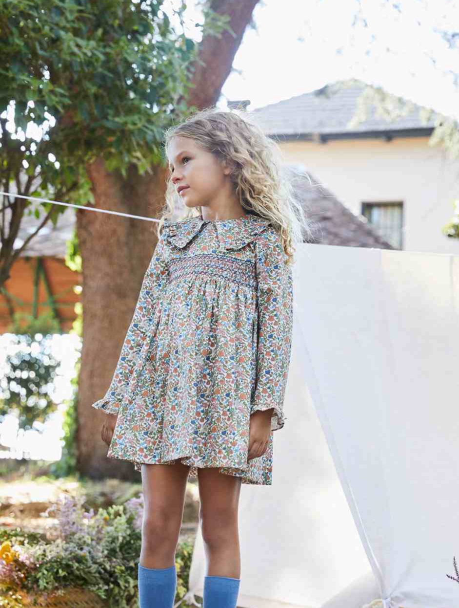 A Vestido niña punto smock R190541 Teja - Tienda moda infantil online |  María Corrales