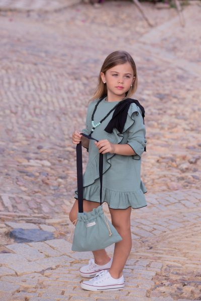 Vestido niña PIlar Batanero modelo Cannes verde manzana
