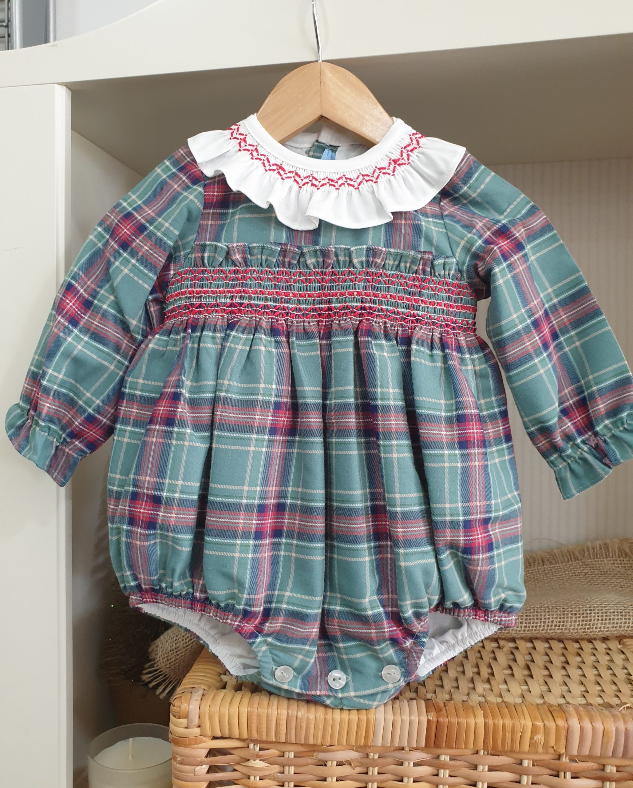 A Pelele bebé escocés punto smock R200820 - Tienda moda infantil online