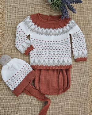 Conjunto punto para bebé con gorro a juego color Otoño, cenefa navideña