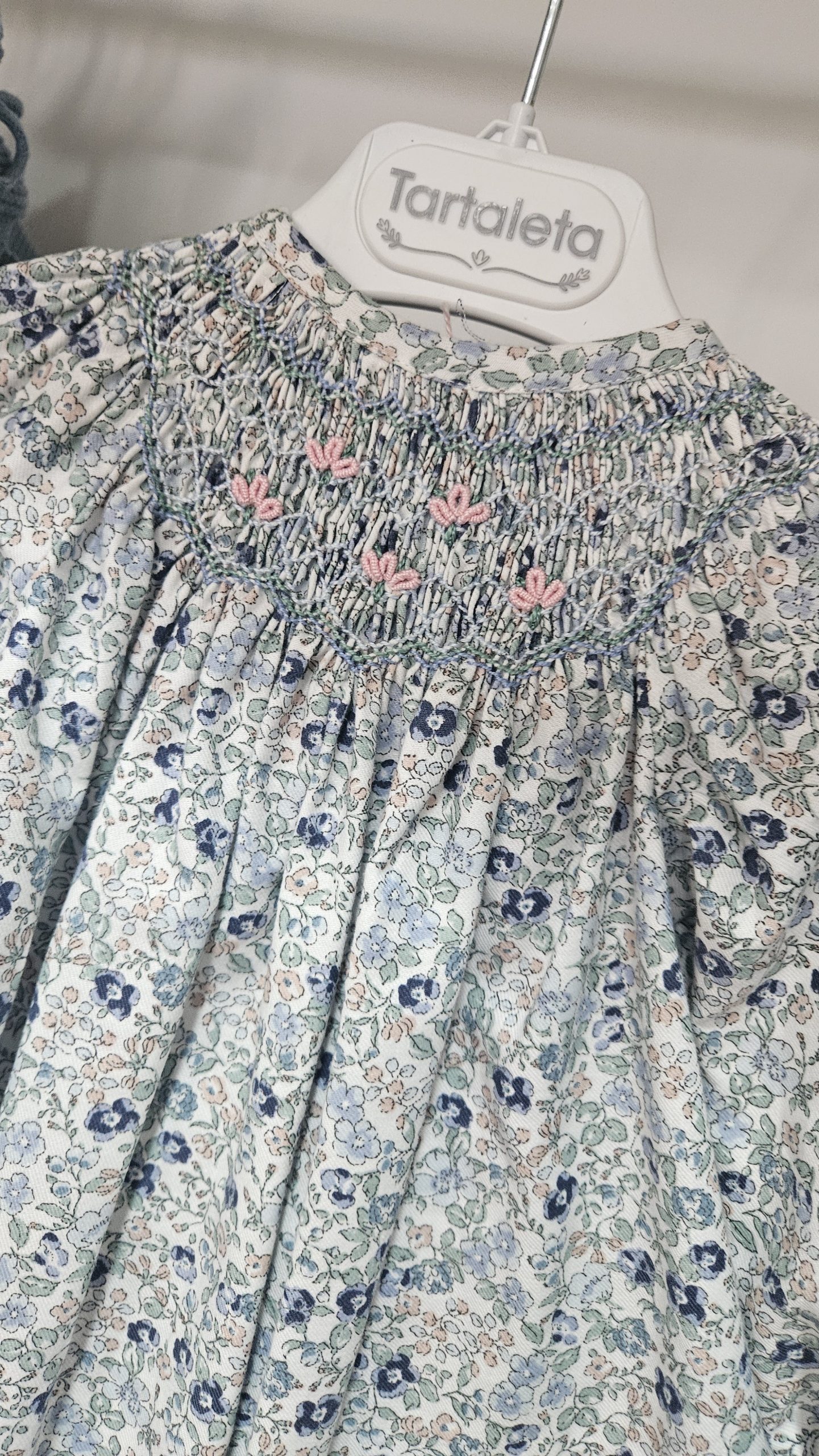 Jesusito niña punto smock R301046 Liberty - Imagen 2