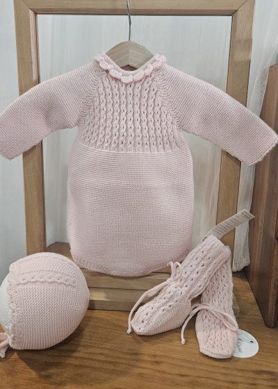 Pelele para bebé rosa punto ochos Artinsa.