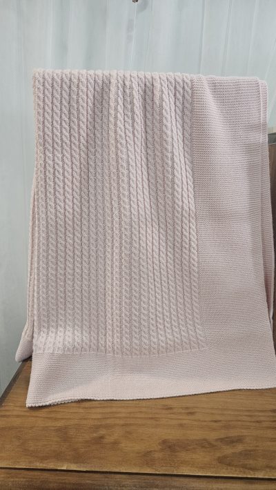 Toquilla punto ochos rosa.