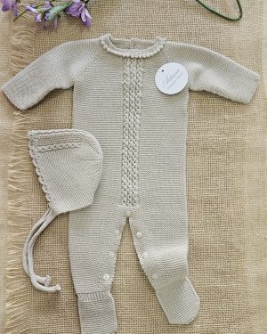 Pelele con capota ochos R200926 Beig