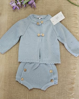 Conjunto punto bebé color nube dos piezas, chaqueta y cubrepañal .Popys