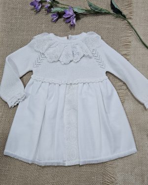 Vestido para niña muselina crudo cuerpo punto . Mac Ilusión
