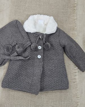 Abrigo punto para bebé marrón con capota forrado coralina