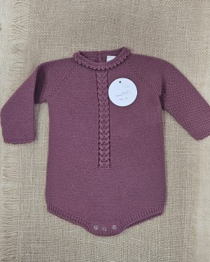 Pelele punto ocho central artinsa ciruela.