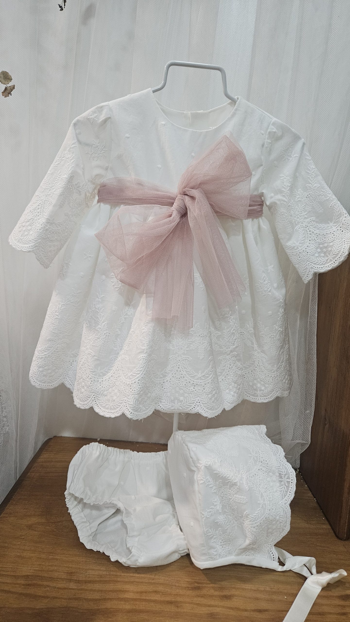 A Jesusito con capota 13704 Blanco roto R301126