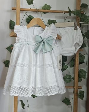 A Jesusito niña Perforado punto smock R301149