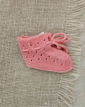 Patucos bebé punto verano coral Sigar.