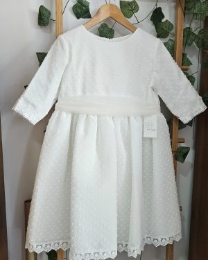 A Vestido niña Gasa plumeti encajes crudo R181068