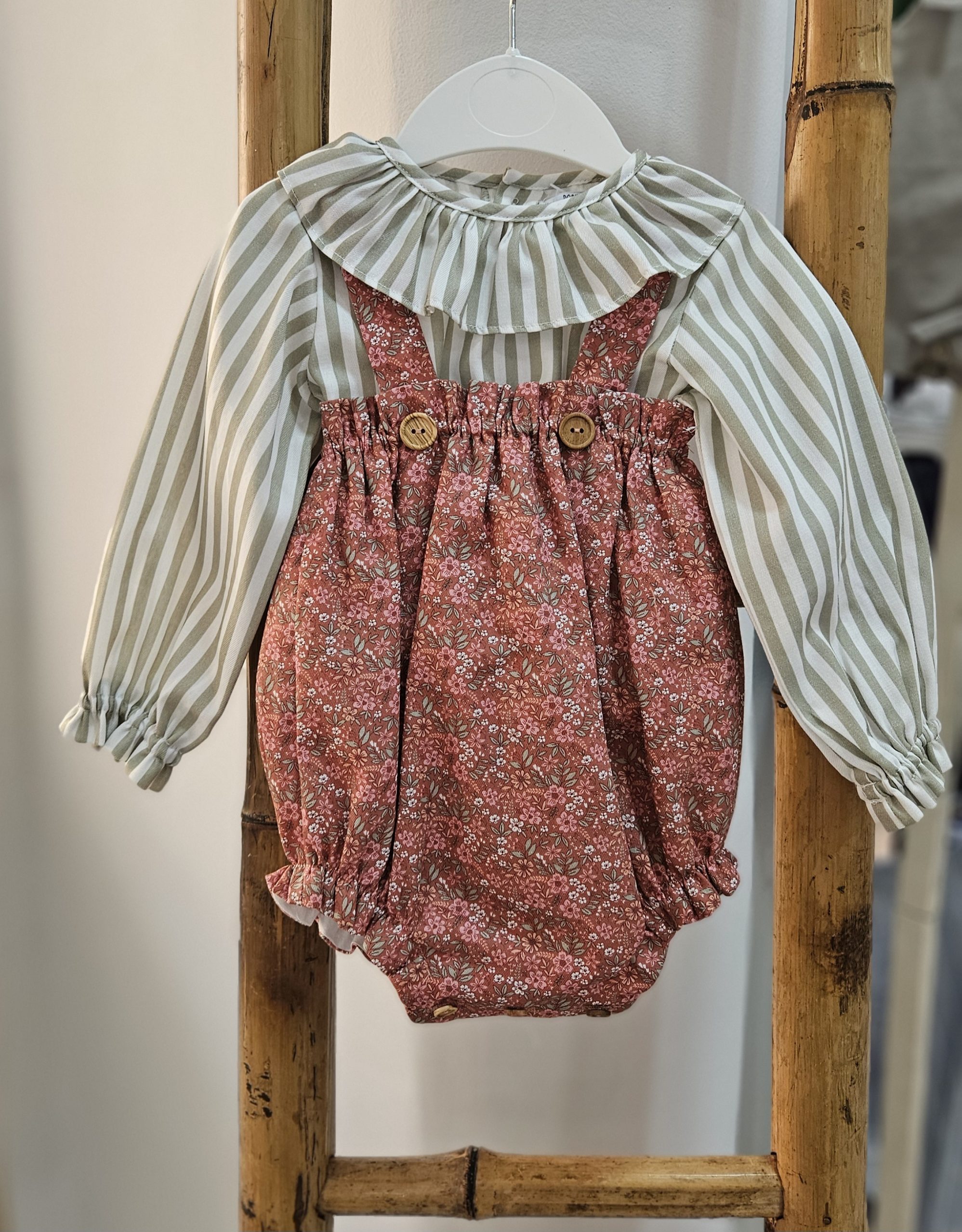 A Conjunto dos piezas bebé Liberty rayas R200981