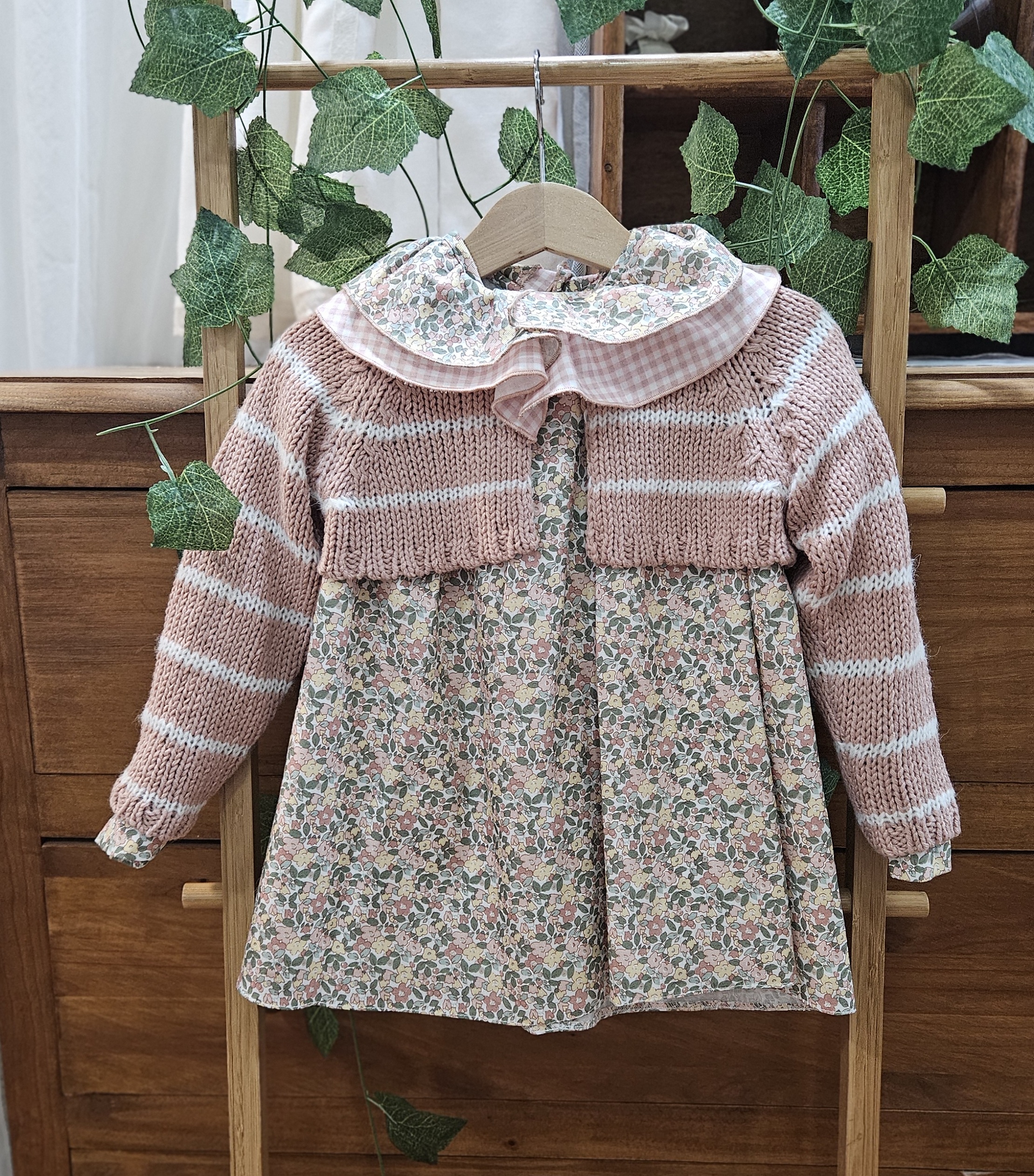A Jesusito niña La Martinica + chaqueta corta Balancín R301159 - Imagen 2